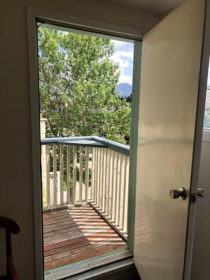 Unit #302 Mountain View 2 Beds In Dt Lejlighed Canmore Eksteriør billede